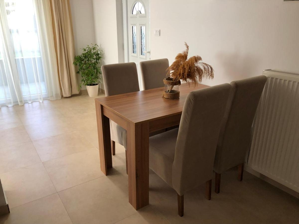 סוקו בניה Apartmani Tesla מראה חיצוני תמונה