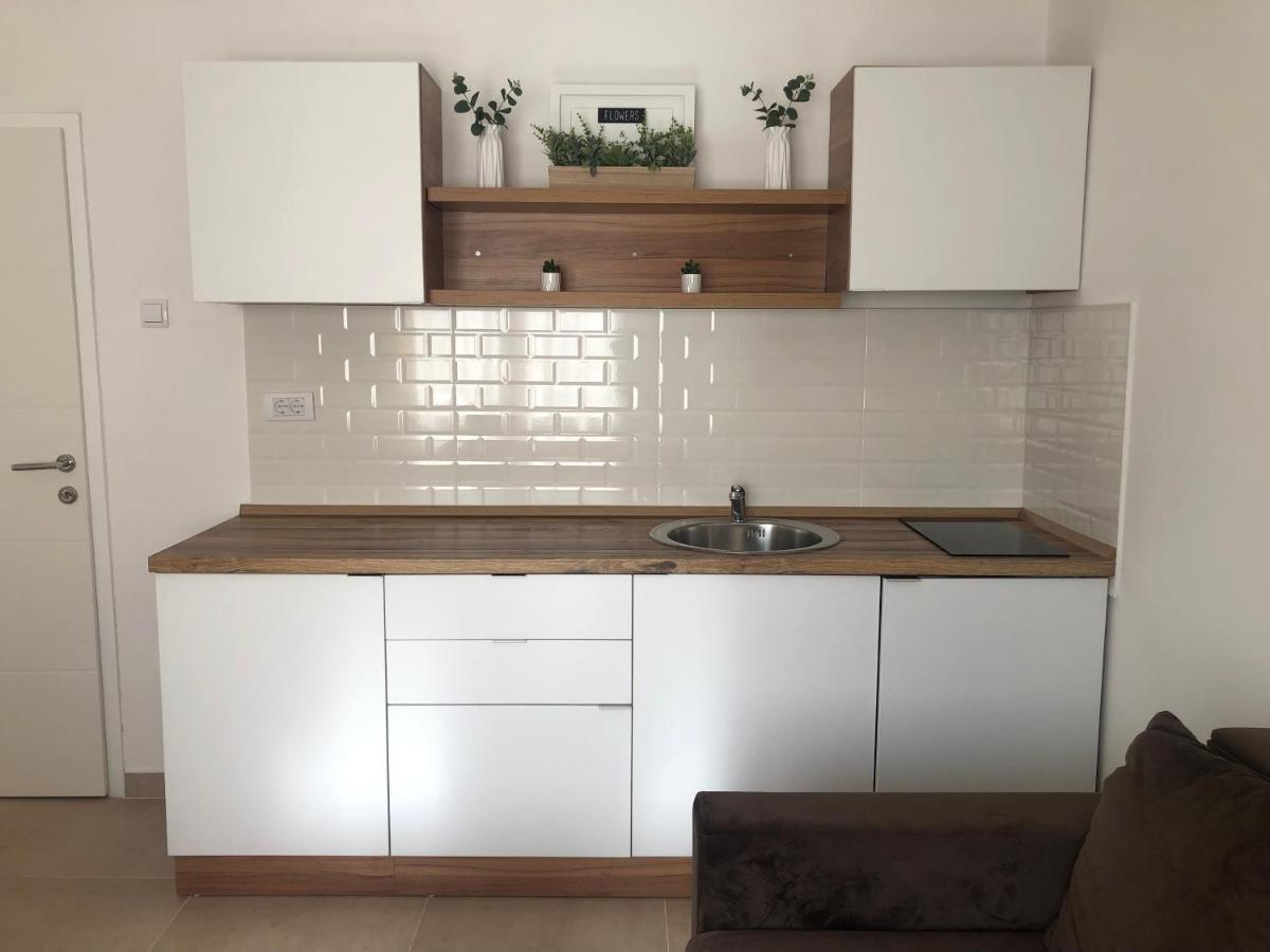 סוקו בניה Apartmani Tesla מראה חיצוני תמונה