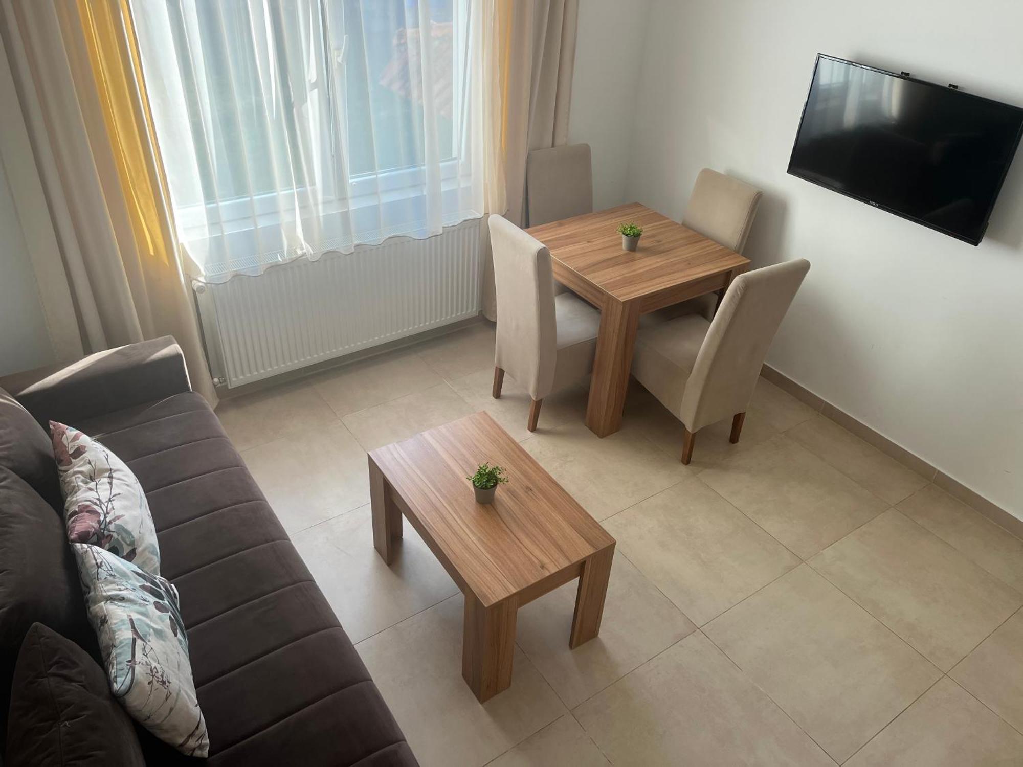 סוקו בניה Apartmani Tesla מראה חיצוני תמונה